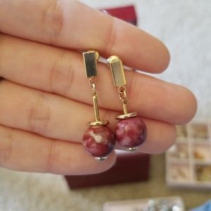 Elegant earrings